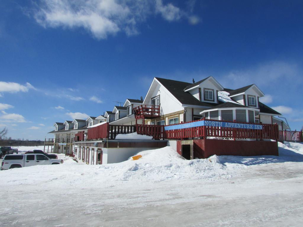 North Adventure Inn Cochrane Exteriér fotografie